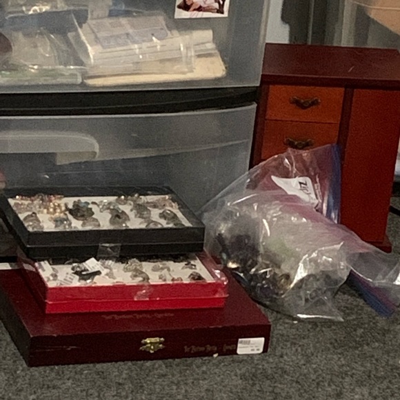 💙MEET YOUR POSHER💙 - Picture 7 of 12